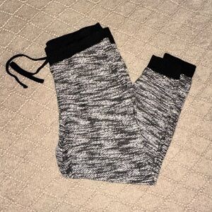 American Eagle Gray & Black Skinny Slouch Jogger Size Medium